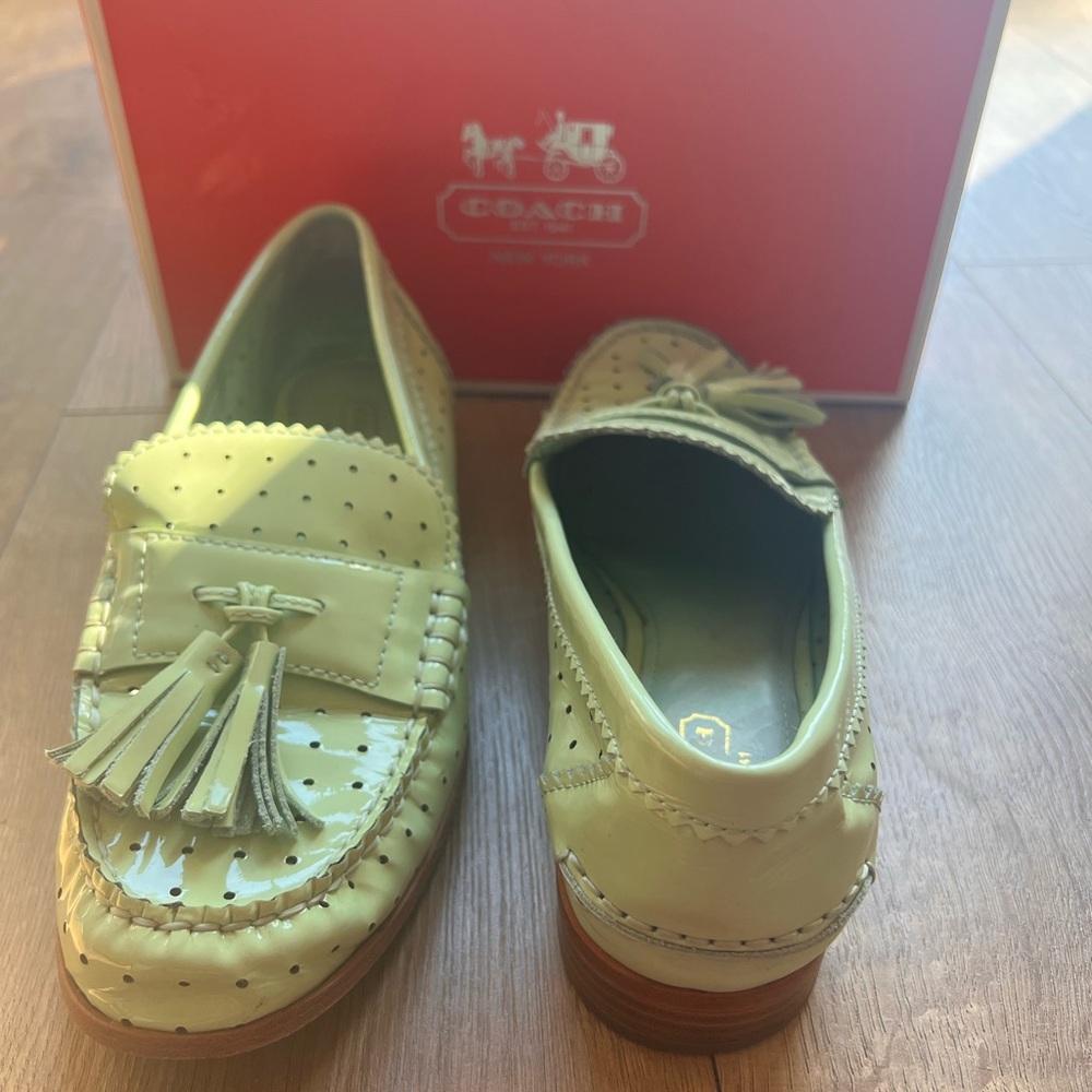 Vintage Coach Leather Haydee Perf Patent Loafers Size 7.5 Mint Green